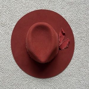 BRAND BEW CONDITION GIGI PIP HAT